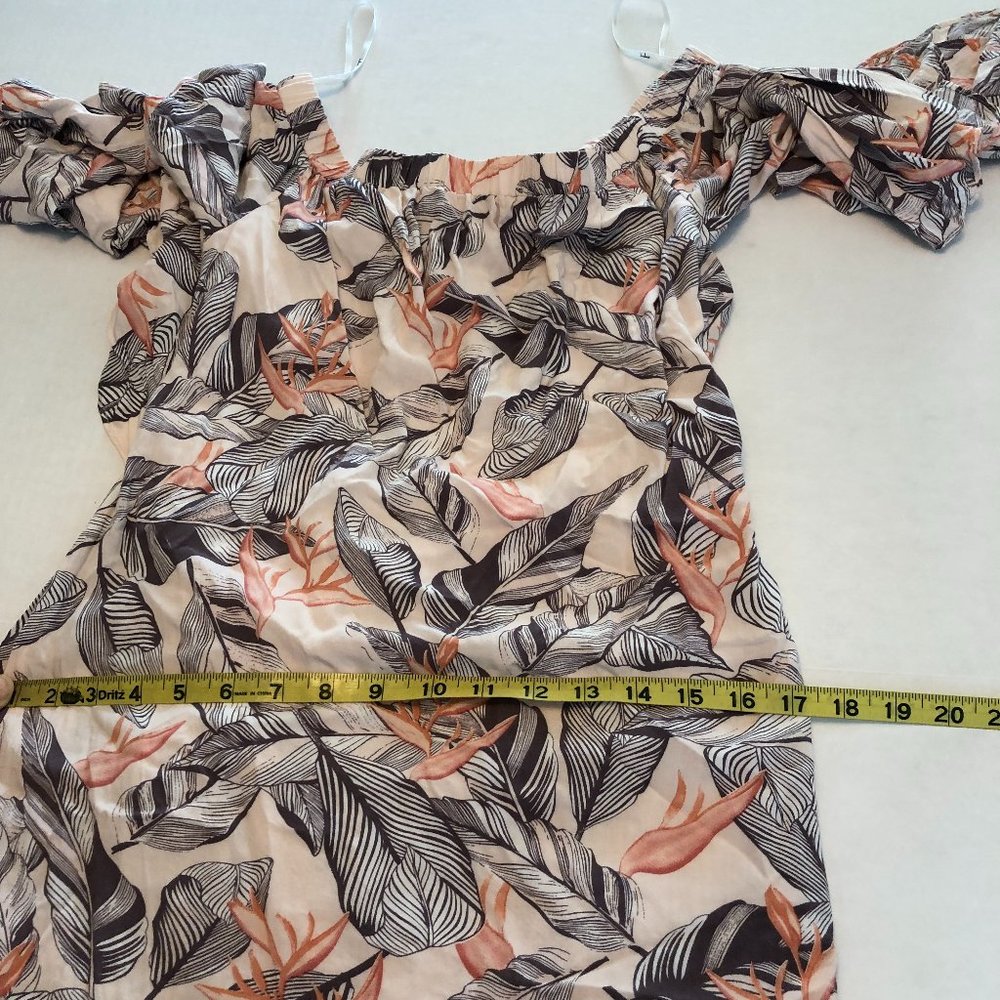 Sun-Drenched Daydream Off-the-Shoulder Dress CN - Picture 11 of 14